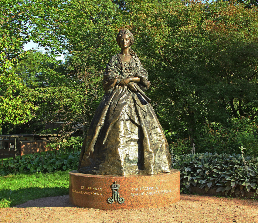 Памятник императрице Марие Александровне, супруге Александра II
