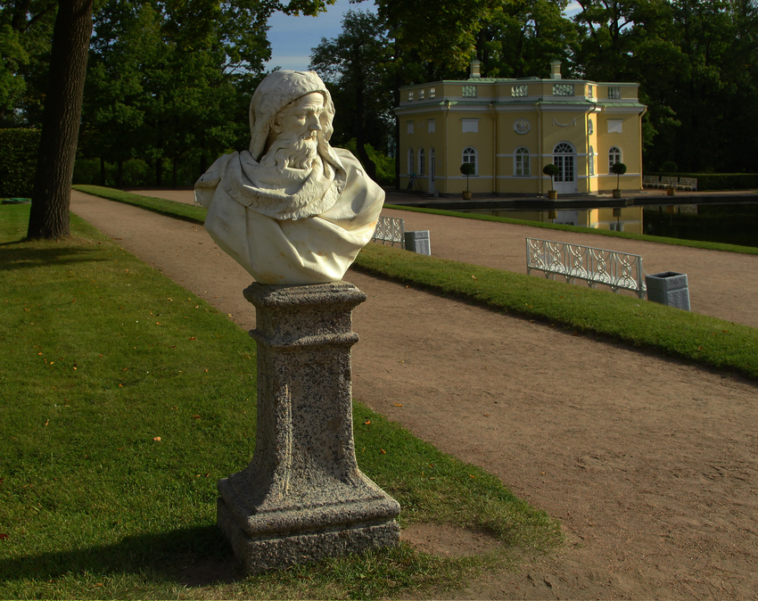 Рим пушкино парк. Екатерининский парк Пушкинского района. Памятник в Екатерининском парке Москва. Пушкин парк Москва. Крокет в Екатерининском парке.