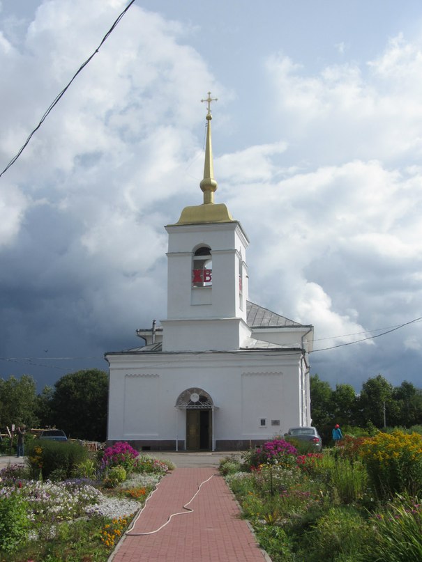 Церковь Архангела Михаила в Сижно