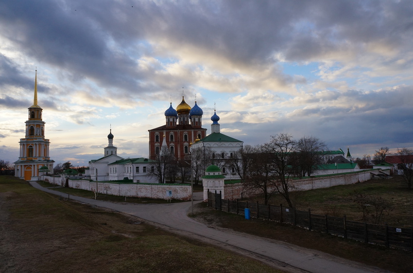 Успенский собор и Преображенский монастырь