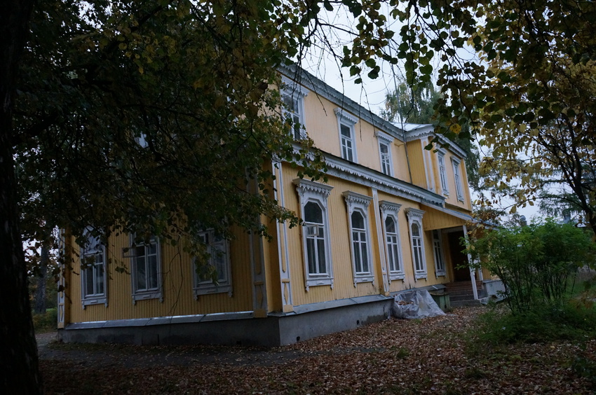 Музей-заповедник Горки Ленинские, хозяйственные постройки сельхоза Горки ВЦИК