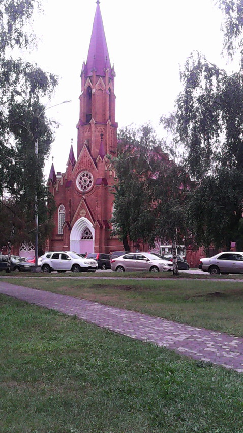 Римско-католическая церковь Успения Девы Марии (Польский костёл) на ул. Сухэ-Батора