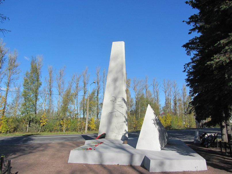 Детскосельский, в память о войне другой ракурс