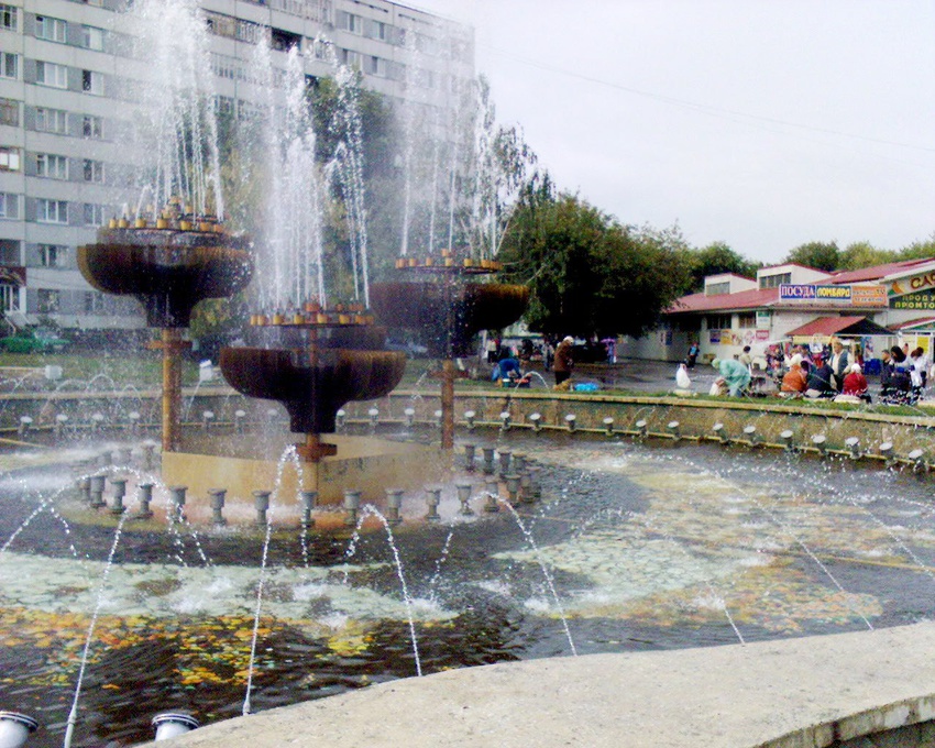 фонтан у торгового центра