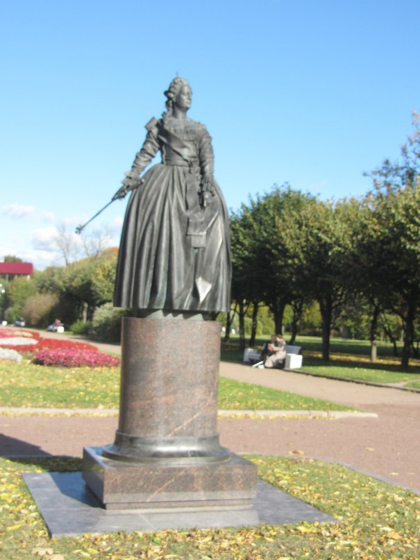 Пушкин, памятник Екатерине II