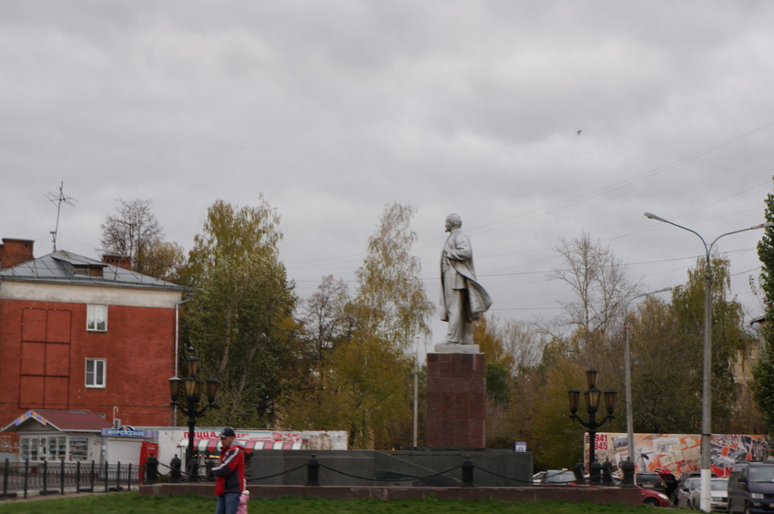 Климовск, памятник Ленина