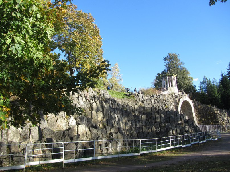 Александровский парк . Большой каприз