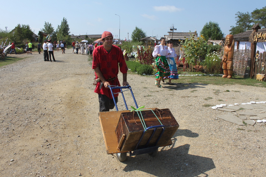 Тамань. Этнографическая станица Атамань.