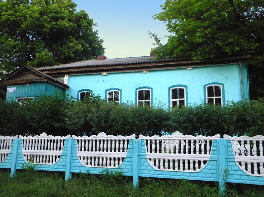 Здание начальной школы в селе Сетное
