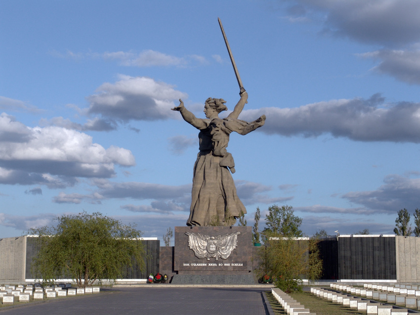 Мамаев Курган. Мемориальное кладбище