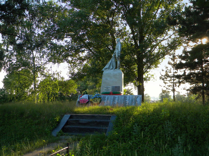Памятник Воинской Славы в селе Безлюдовка