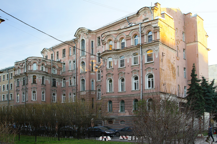 Греческий проспект, 6