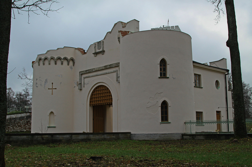 Ворота - руины