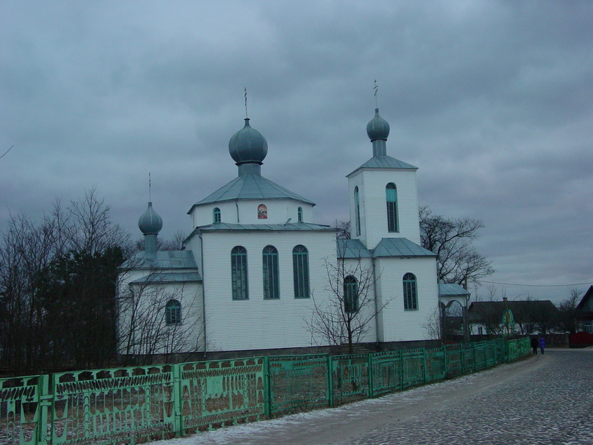 Православний храм с. Карпилівки Сарненського р-ну