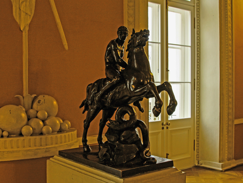 Павловский дворец. Скульптура.