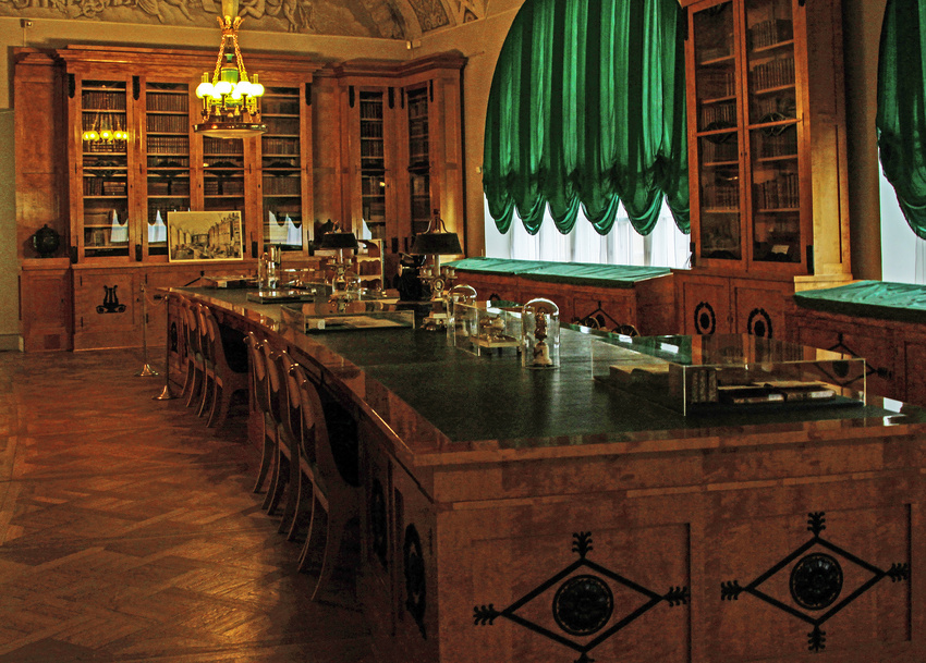 Павловский дворец. Библиотека Росси.