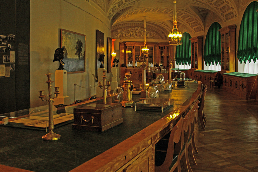 Павловский дворец. Библиотека Росси.