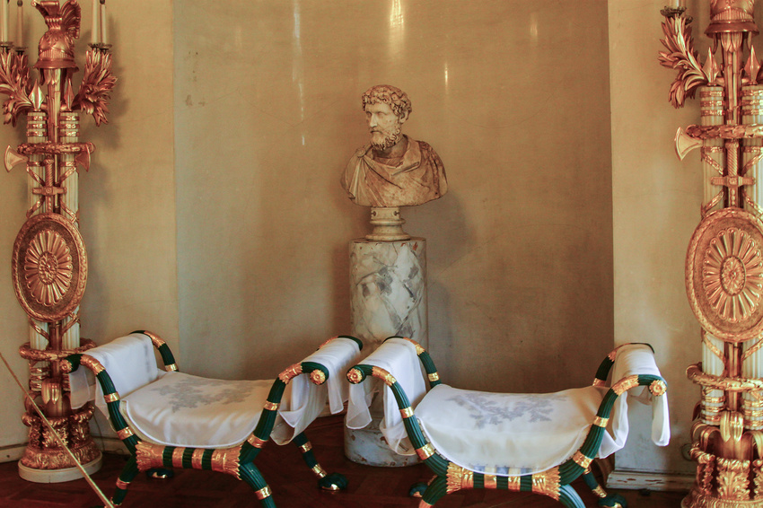 Павловский дворец. Зал войны.