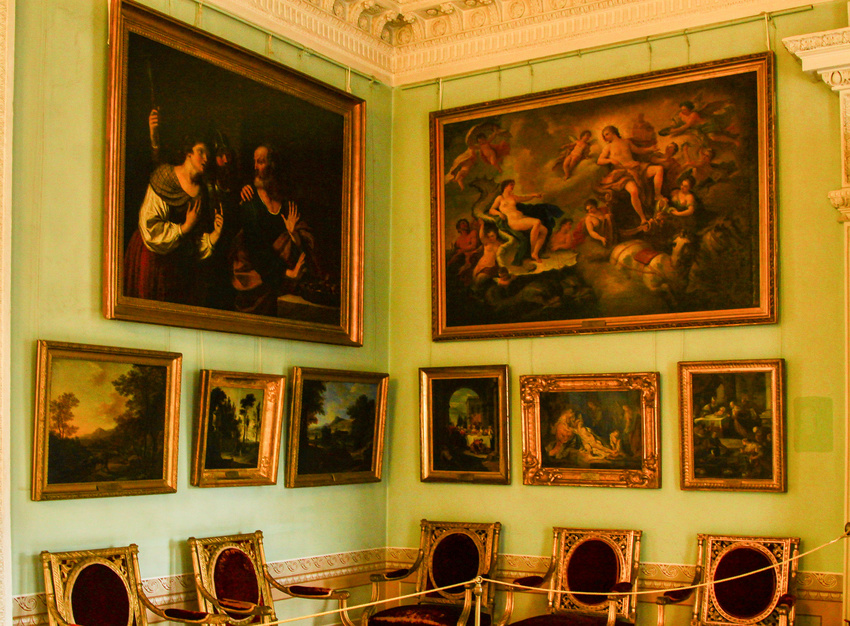 Павловский дворец. Картинная галерея.