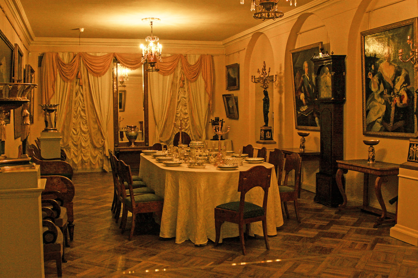 Павловский дворец. Столовая. 1820 год.