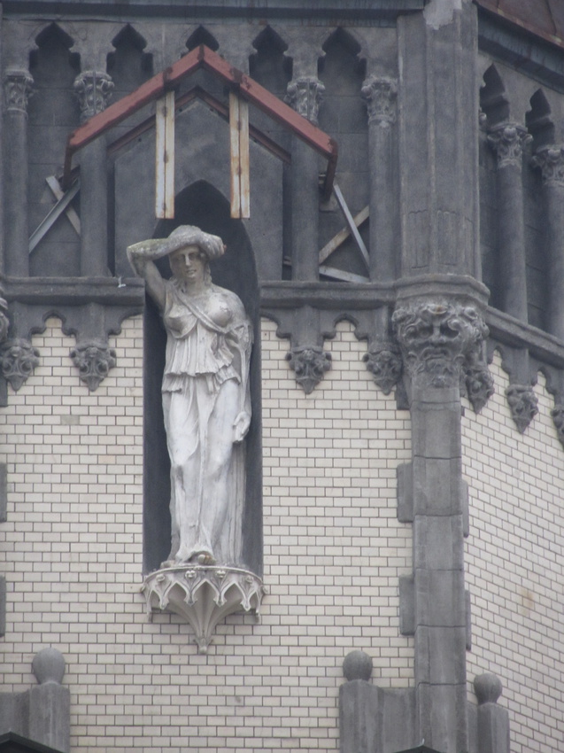 Доходный дом сельскохозяйственного товарищества &quot;Помещик&quot;, фрагмент