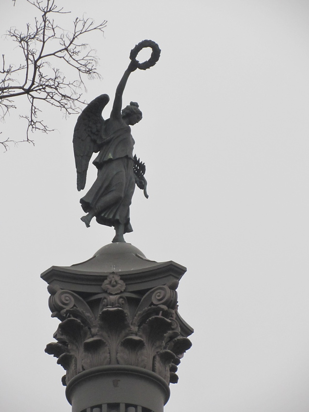 Колонна Славы, фрагмент