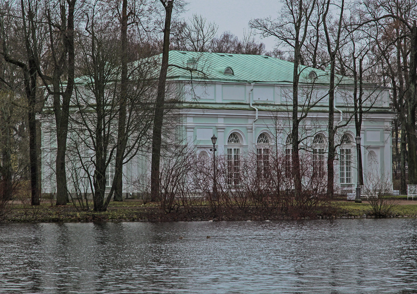 Павильон &quot;Зал на острову&quot;