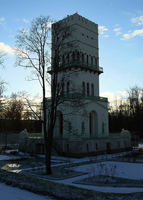 Белая башня