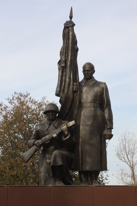 Станица Каргинская. Мемориал погибшим на войне.