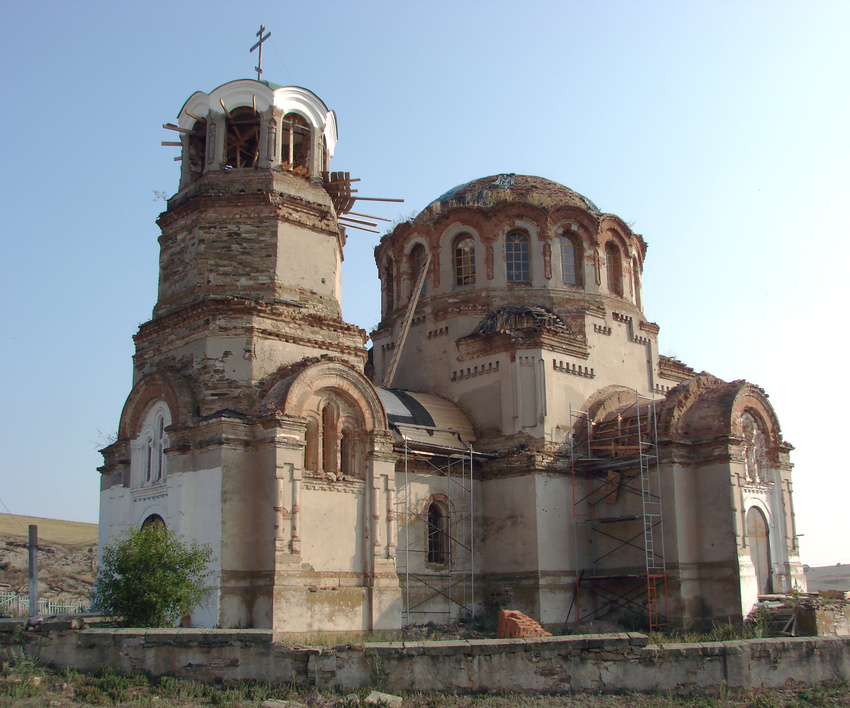 Восстановление церкви Троицы Живоначальной в Дядине (30 августа 2009 года)