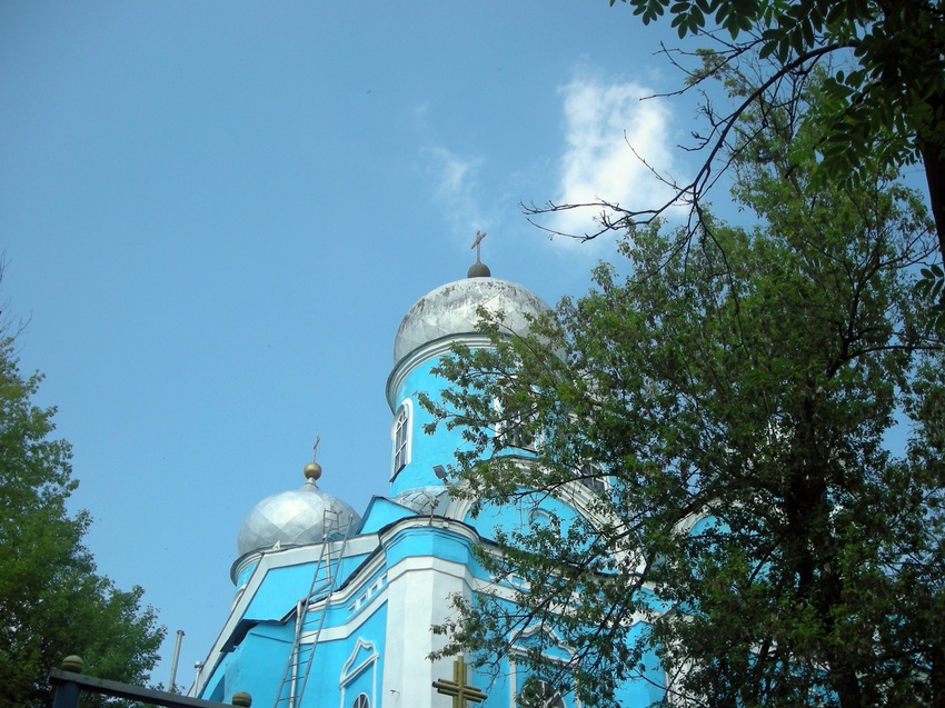 Свято-Успенский храм в селе Алексеевка