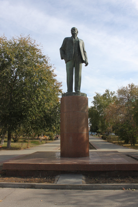 Вешенская. Памятник В.И. Ленину.