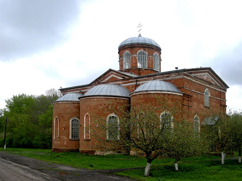 Крестовоздвиженский храм в селе Пестуново