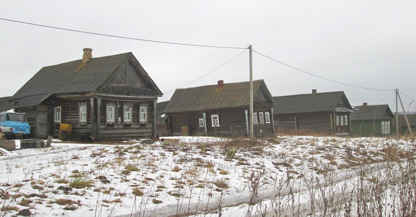 Дома на горке.