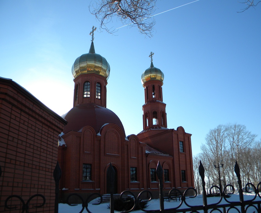 Свято-Троицкий храм в поселке Троицкий