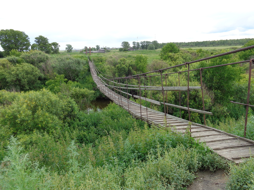 Навесной мост через Вагай в Усть-Ламенке
