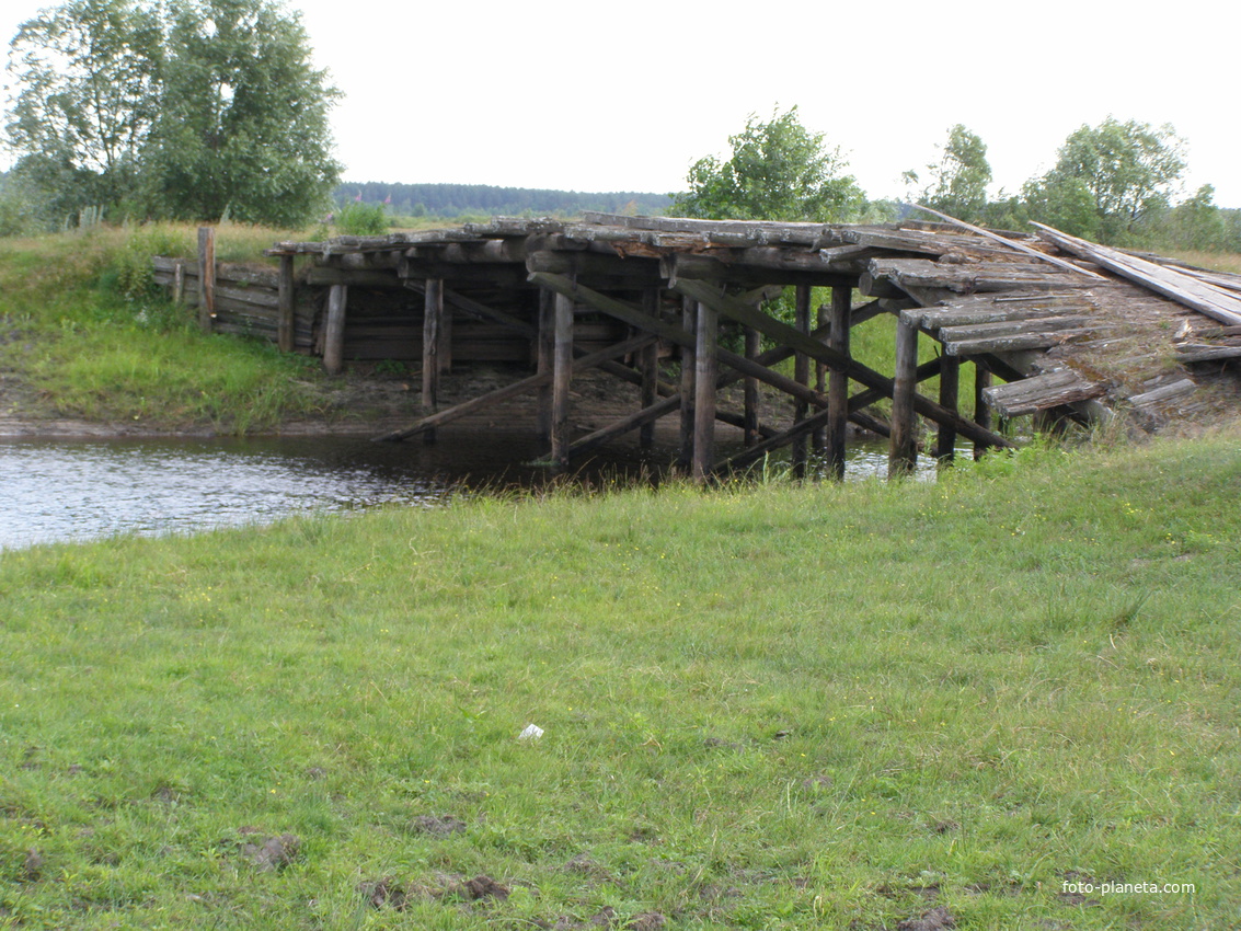 Мост через Моству