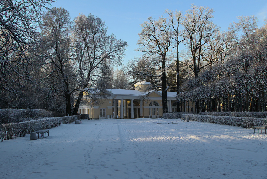 Вид на павильон "Вольер"