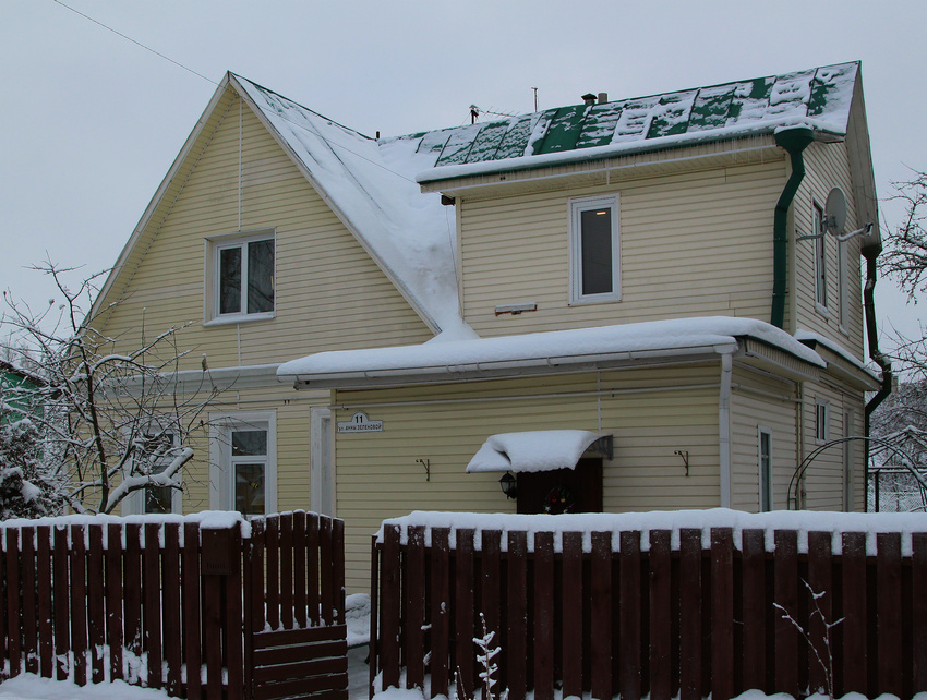 Улица Зеленовой, 11