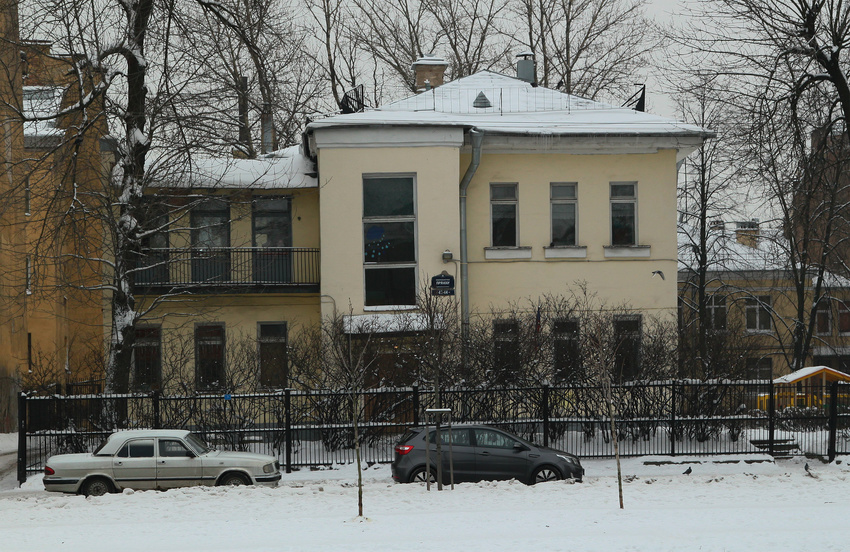 Набережная реки Пряжки, 42