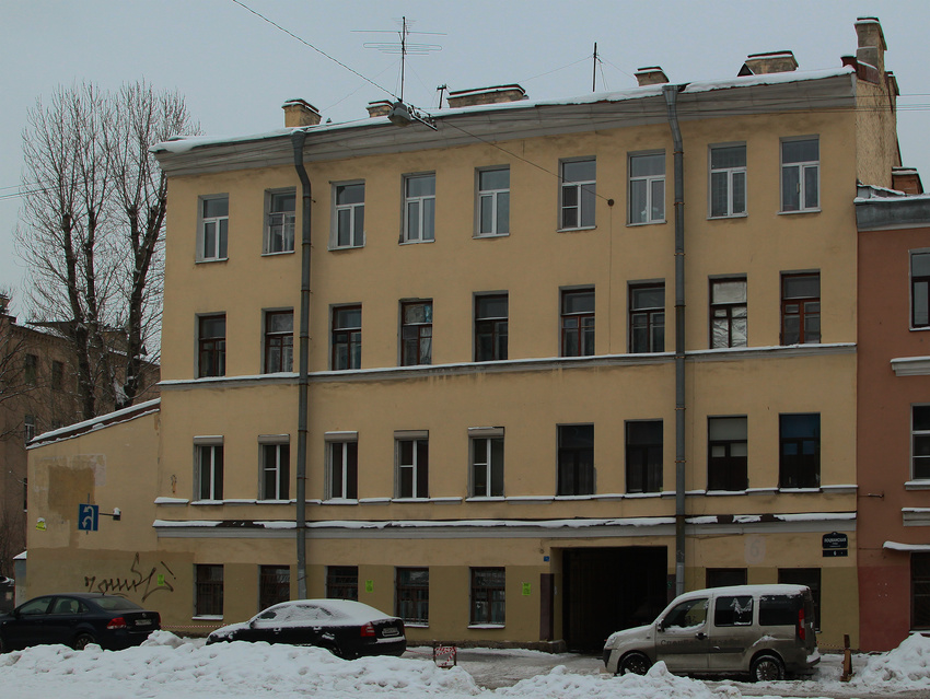 Улица Лоцманская, 6