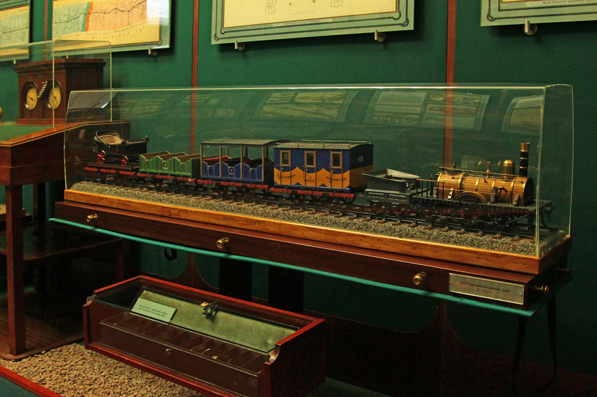 В музее железнодорожного транспорта