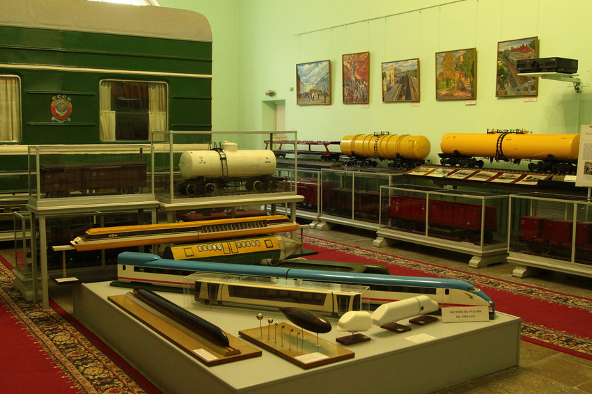 В музее железнодорожного транспорта