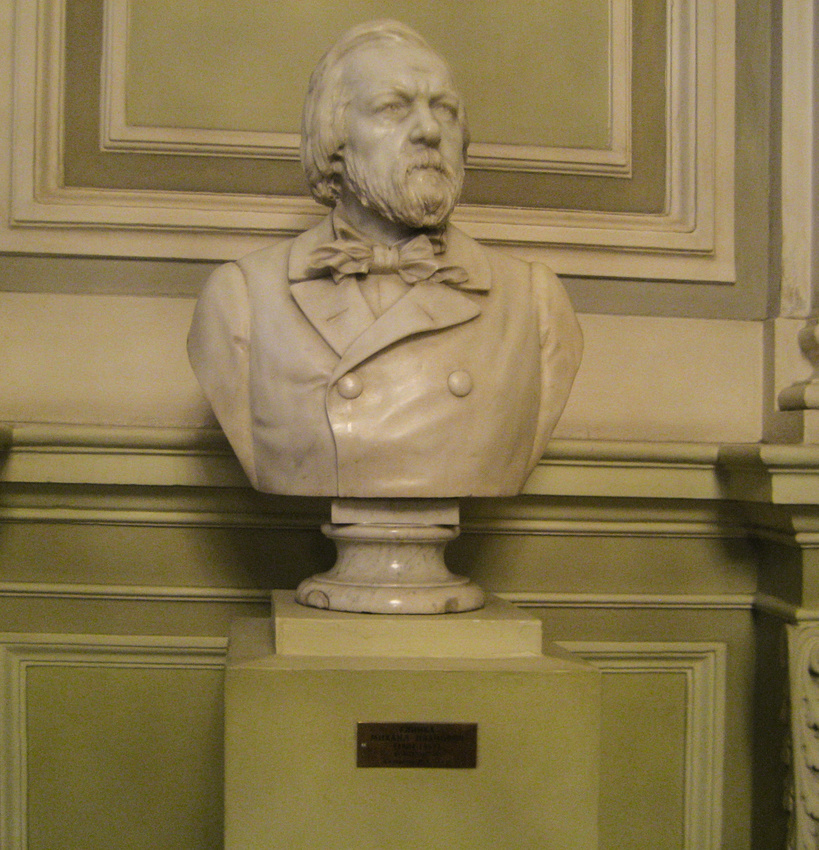 Бюст Глинки в Мариинском театре