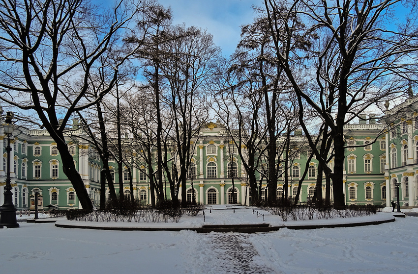 Двор Зимнего дворца