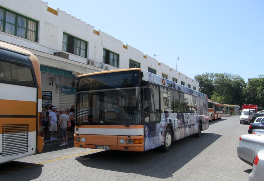 Одноимённая столица Родоса, автобусная станция
