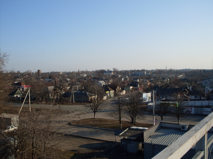 Синельниково.Вид на город в направлении юга-юго-востока с моста станции Синельниково-2.20.02.2016.