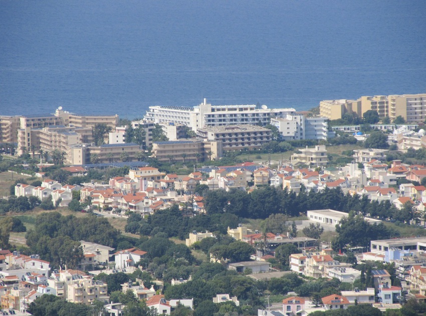 Панорама с горы Филеримос на район Ялиссос