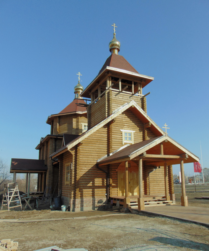 Строительство деревянной церкви во имя Всех святых, в земле Российской просиявших.