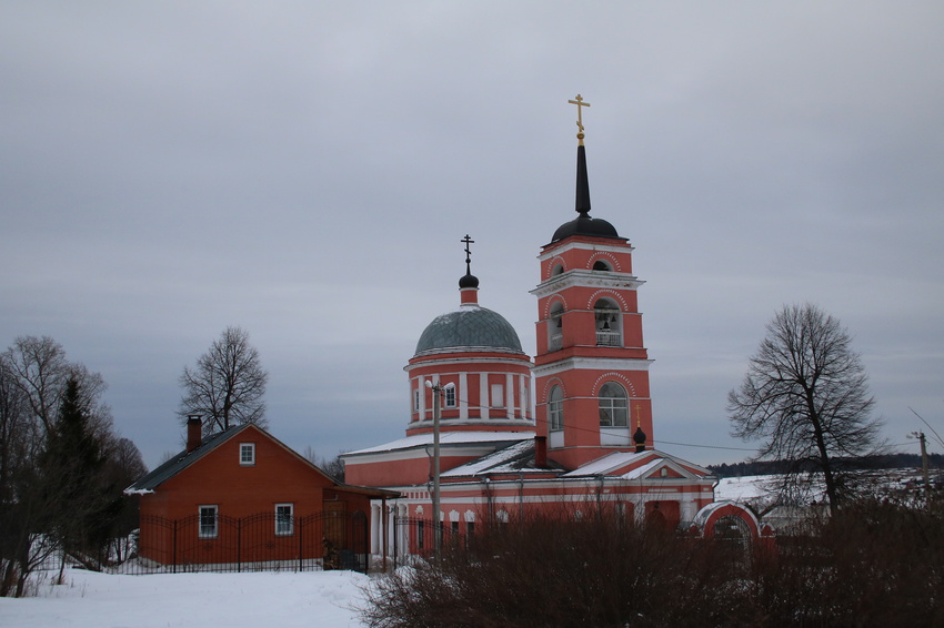 Починки, Михаило-Архангельская церковь
